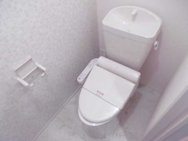  サンセール岩出