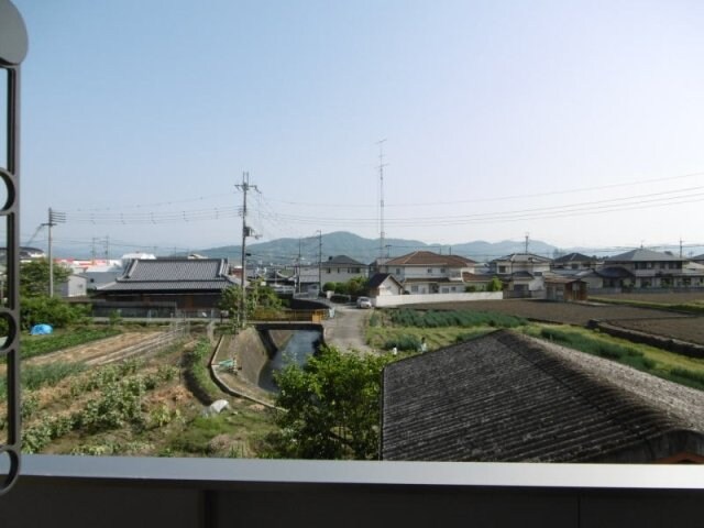  サンセール岩出