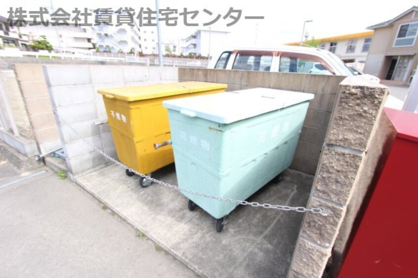  サンセール岩出