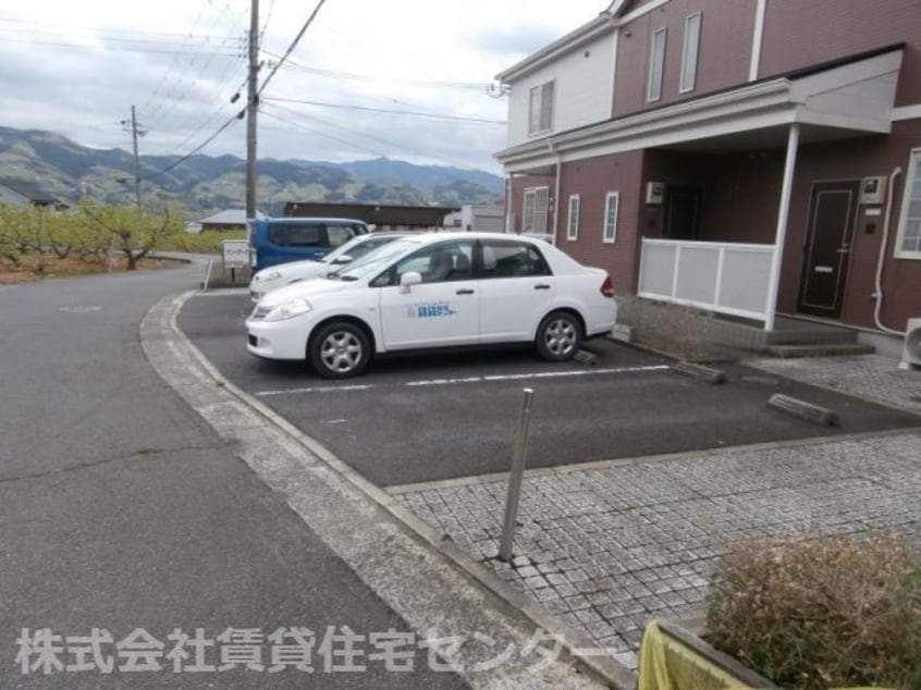  和歌山線/紀伊山田駅 徒歩13分 2階 築26年