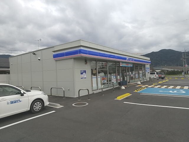 ローソン かつらぎ笠田中店様(コンビニ)まで5048m ニューヴェルデⅡ