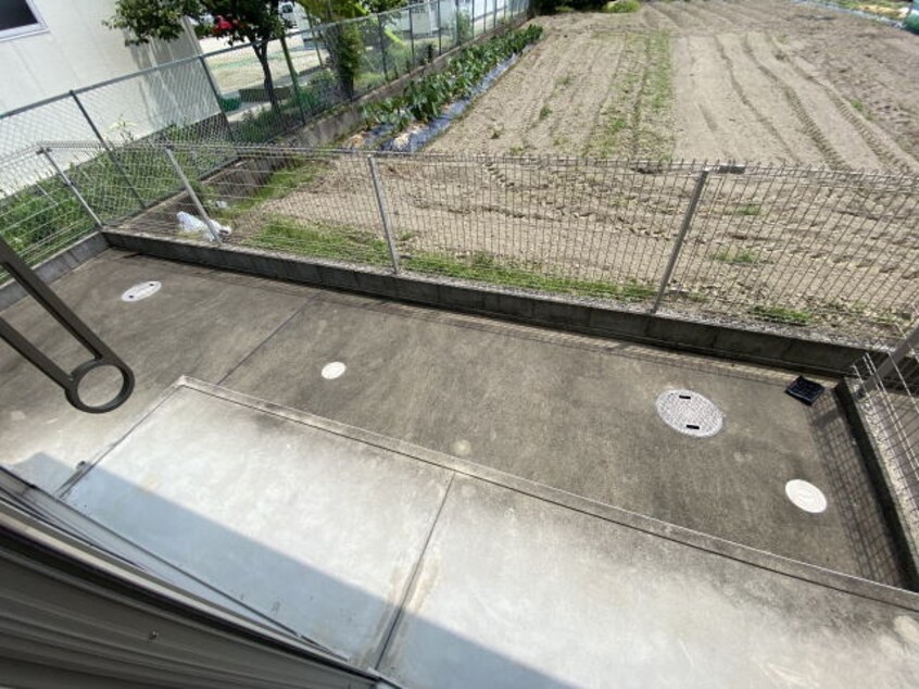 専用庭 サンセール岩出