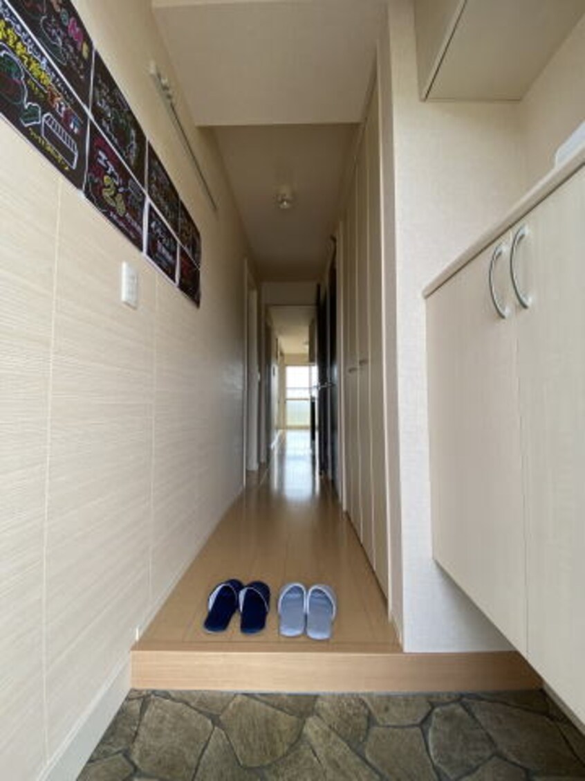  サンセール岩出