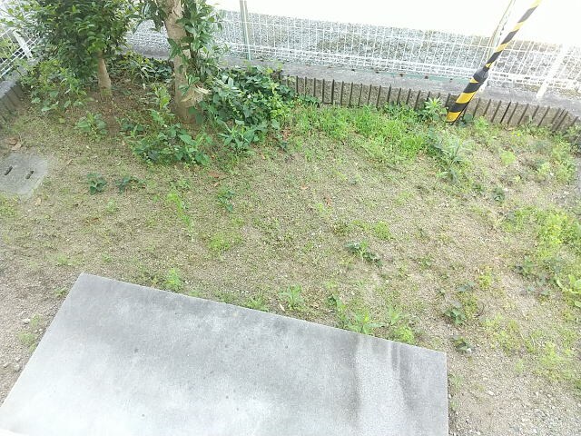 庭 メゾンシンフォニー