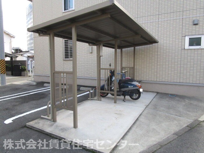  シクルアヴェニュー