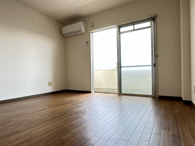 同仕様 イワデシティハイツ