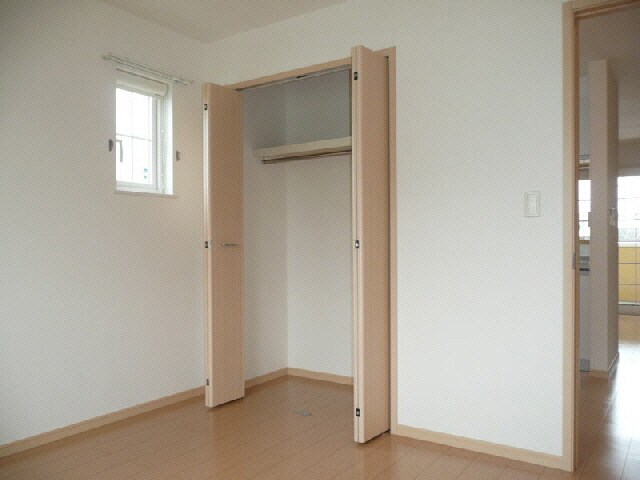  ミッテ・ドルフ西国分Ⅲ