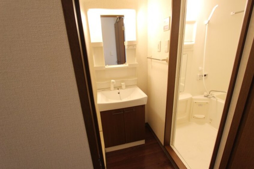  和歌山線/岩出駅 バス18分川尻下車:停歩9分 1階 築15年