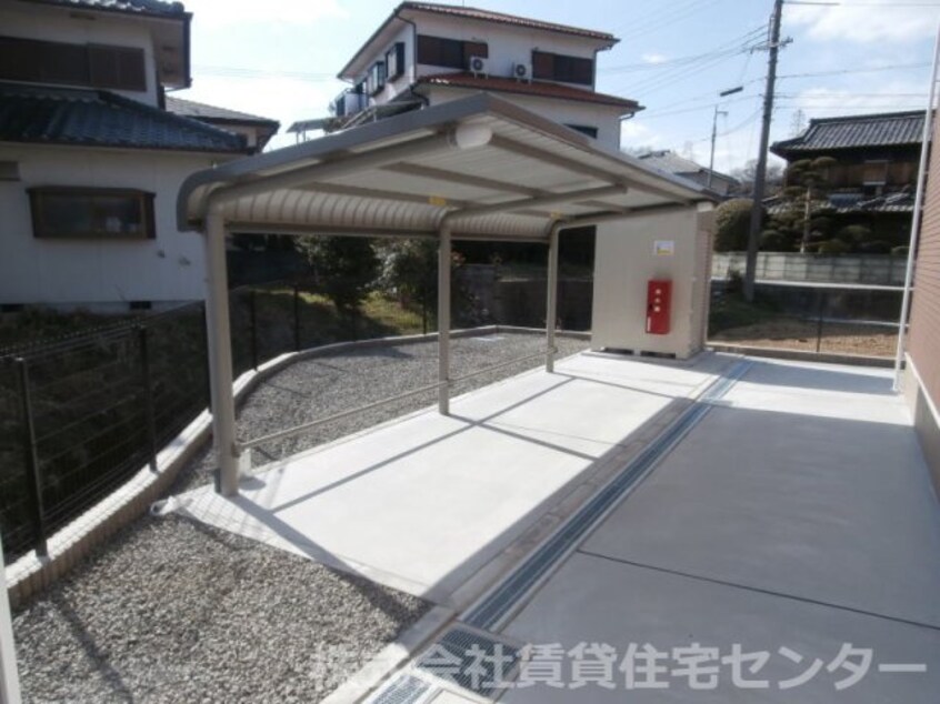  和歌山線/下兵庫駅 徒歩11分 1階 築8年