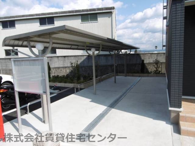  阪和線・羽衣線/紀伊駅 バス10分中黒北下車:停歩5分 2階 築8年