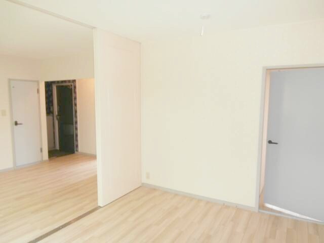  グリーンフル西川