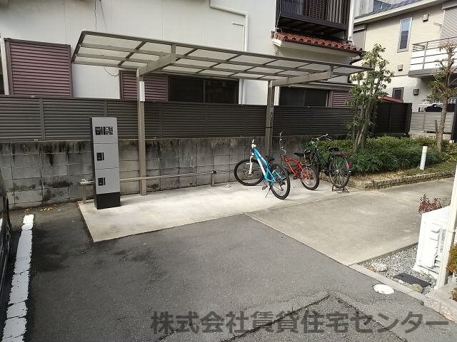  きのくに線・紀勢本線/和歌山市駅 バス10分屋形町５丁目下車:停歩1分 2階 築17年