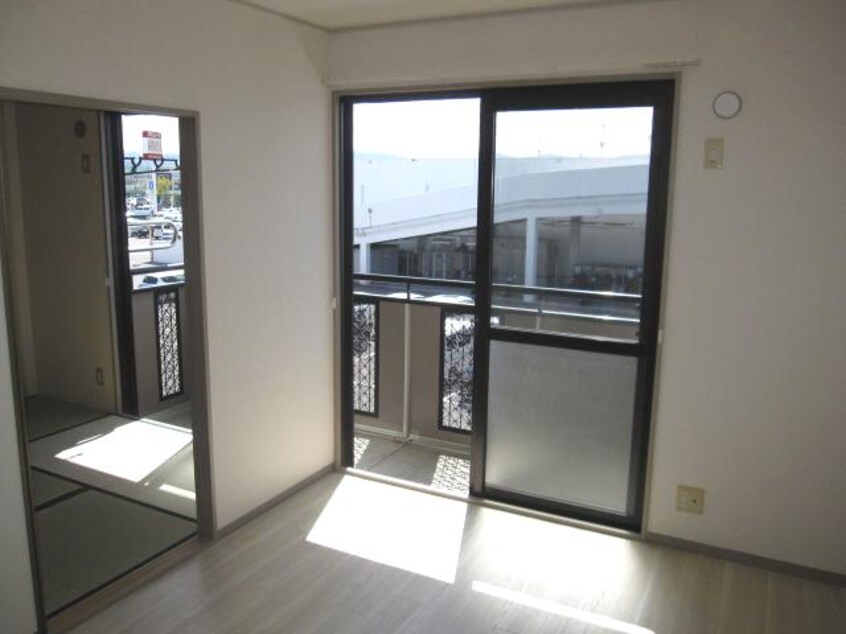 同仕様 グリーンフル岩中