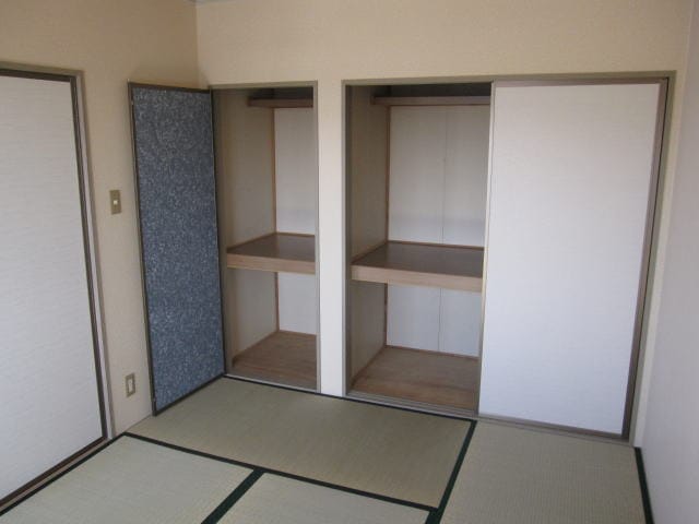 同仕様 グリーンフル岩中