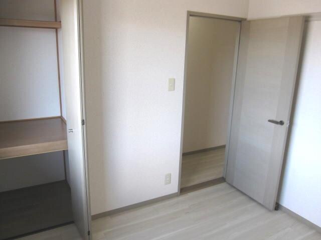 同仕様 グリーンフル岩中