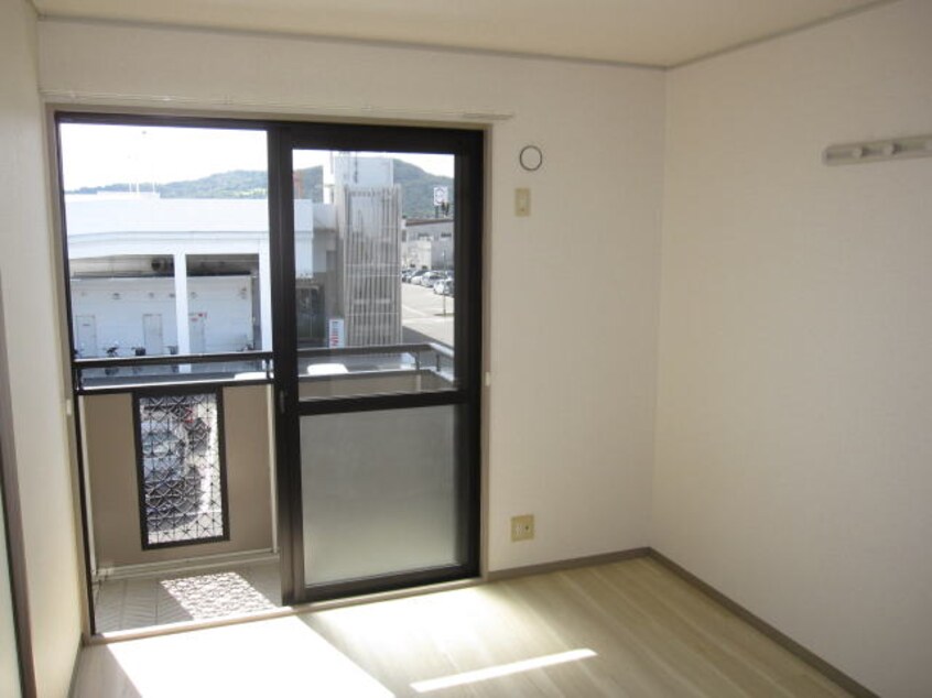 同仕様 グリーンフル岩中