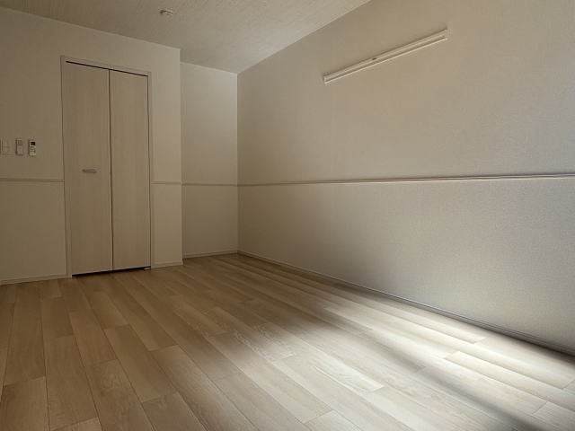  阪和線・羽衣線/紀伊駅 バス9分山村（和歌山県）下車:停歩6分 1階 築1年