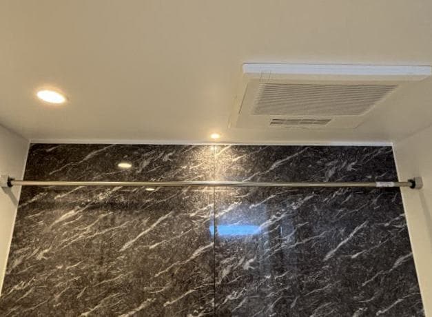  阪和線・羽衣線/紀伊駅 バス9分山村（和歌山県）下車:停歩6分 1階 築1年