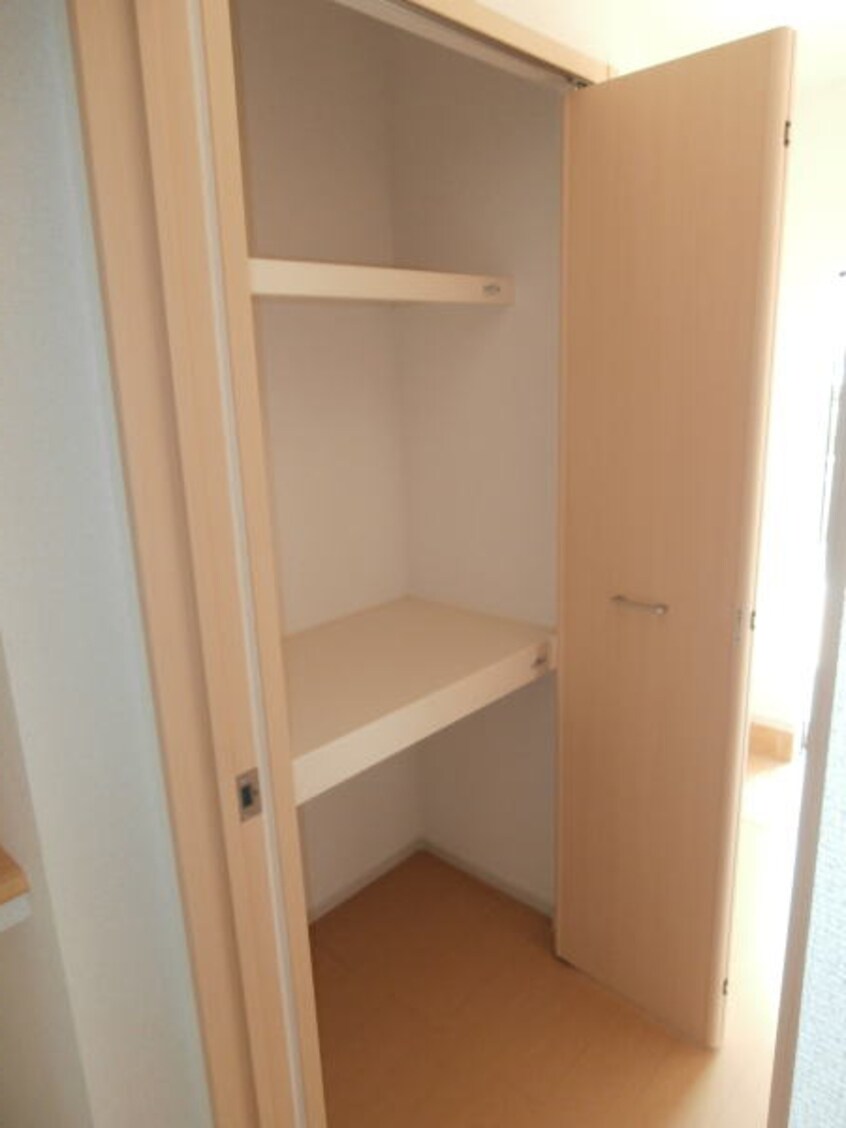 同仕様 和歌山線/笠田駅 徒歩11分 1階 築9年