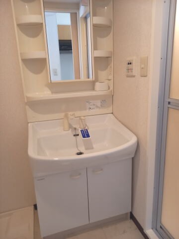  阪和線・羽衣線/和歌山駅 徒歩5分 2階 築18年