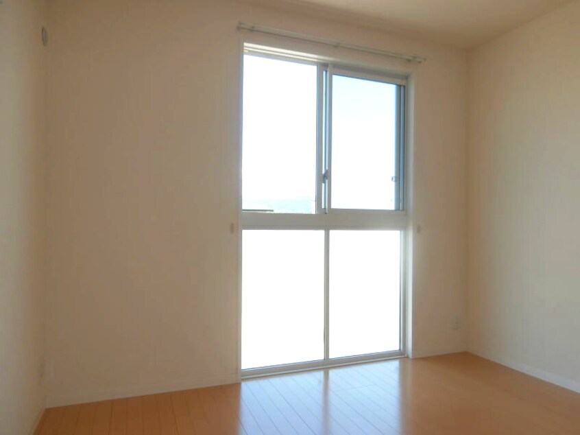  シャーメゾン有本