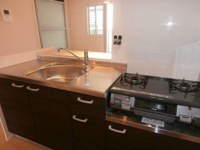  アネックス日前