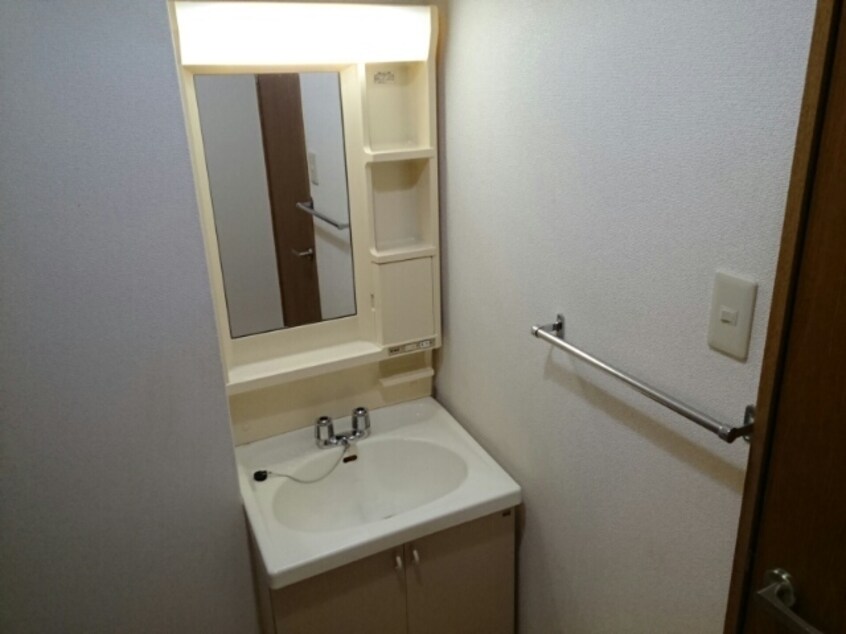  メゾンラフィネＢ