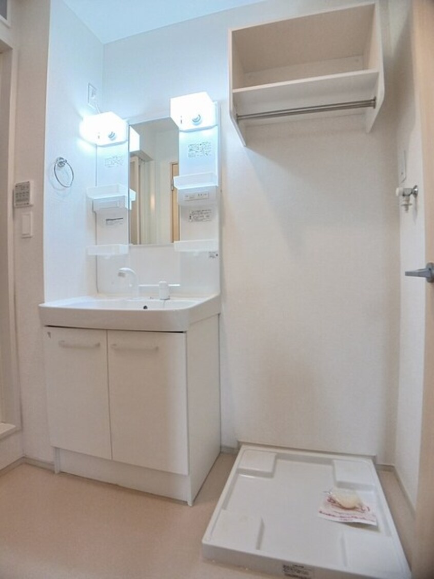  和歌山線/岩出駅 バス9分中島北下車:停歩5分 1階 築11年