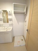 同仕様 和歌山線/岩出駅 バス9分中島北下車:停歩5分 1階 築11年