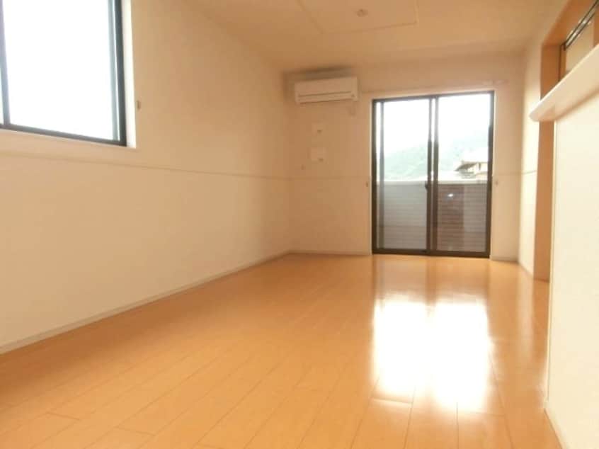  和歌山線/下兵庫駅 徒歩10分 2階 築10年