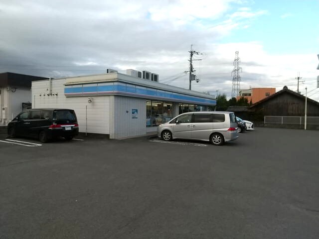ローソン 橋本隅田町店様(コンビニ)まで722m 和歌山線/下兵庫駅 徒歩10分 2階 築10年