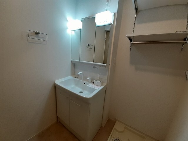  和歌山線/下兵庫駅 徒歩7分 1階 築4年