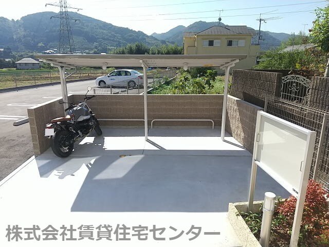  和歌山線/下兵庫駅 徒歩7分 1階 築4年