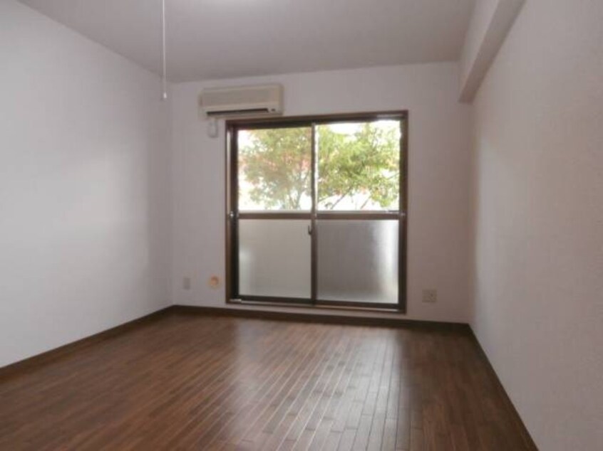  アーバンヴィラ岩出