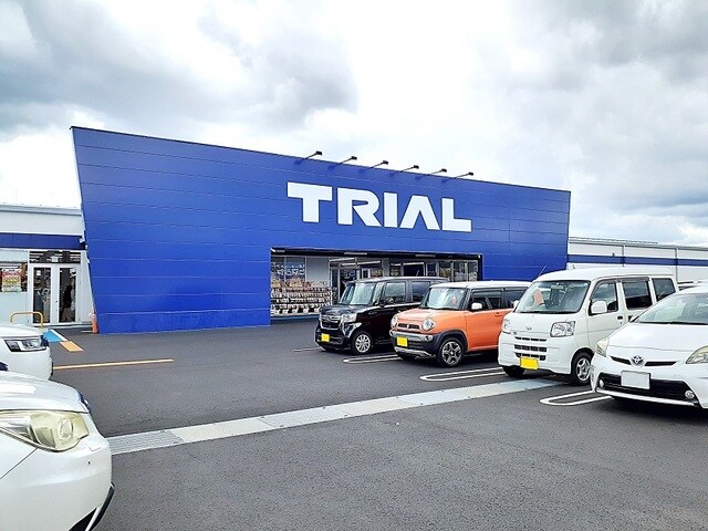 スーパーセンタートライアル岩出店様(スーパー)まで484m アーバンヴィラ岩出