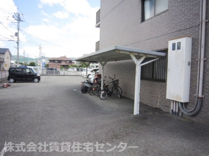  アーバンヴィラ岩出