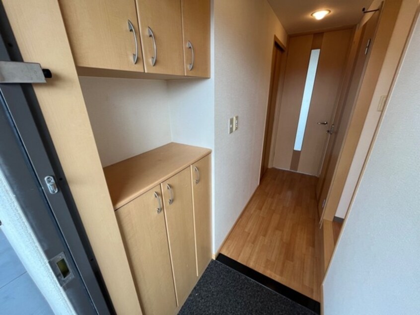  阪和線・羽衣線/紀伊駅 バス8分山村下車:停歩3分 2階 築18年