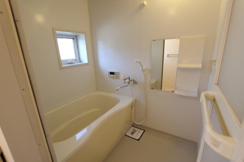  フローラル・アイ