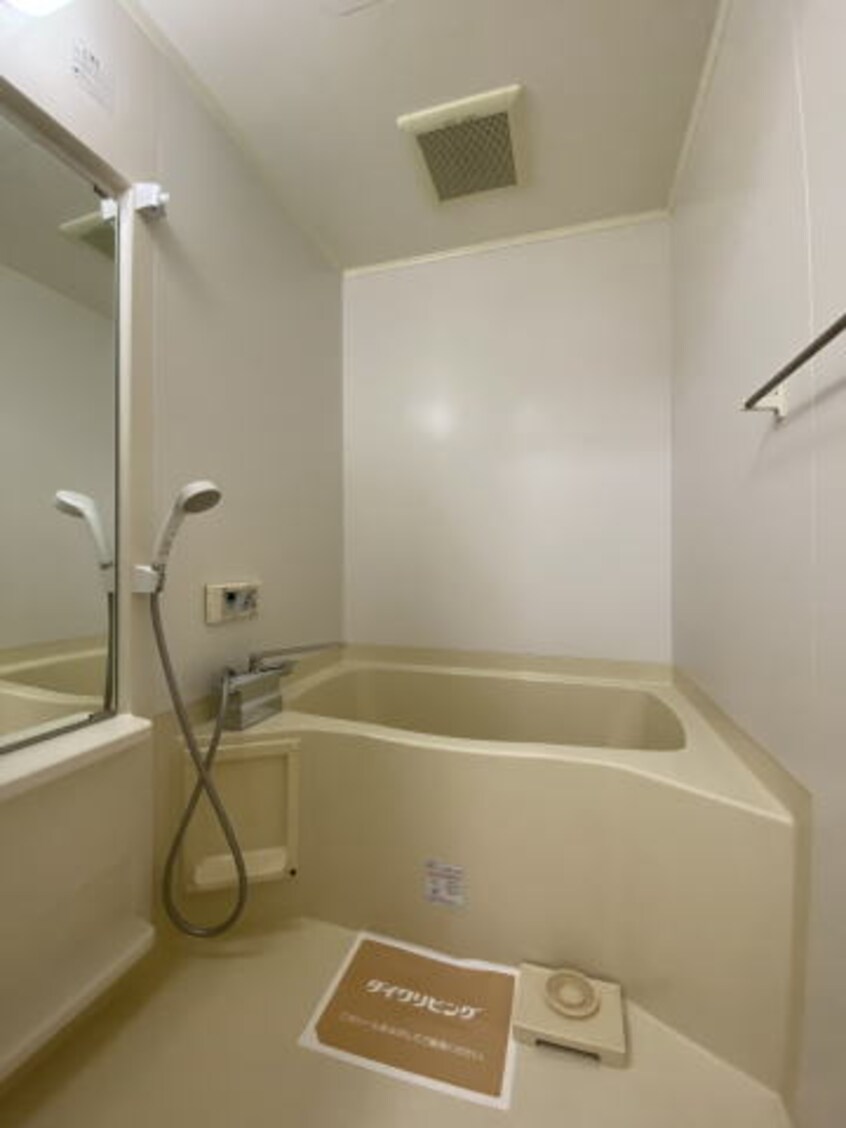 同仕様 阪和線・羽衣線/紀伊駅 バス15分西安上下車:停歩8分 3階 築24年