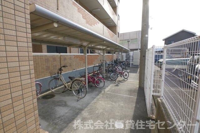 阪和線・羽衣線/紀伊駅 バス15分西安上下車:停歩8分 3階 築24年