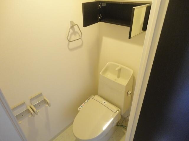  モイス・シャーム