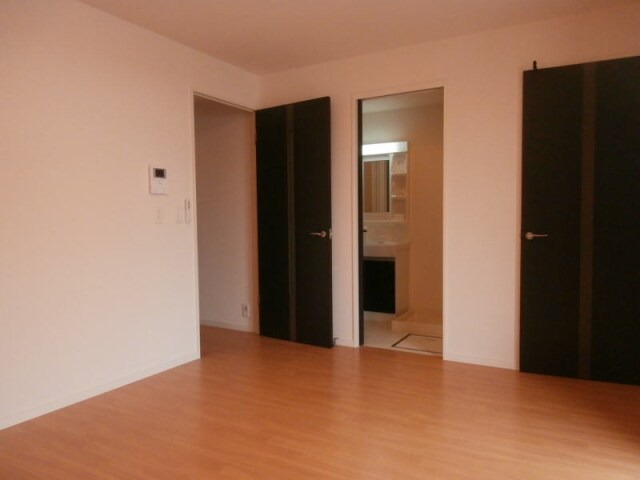  モイス・シャーム