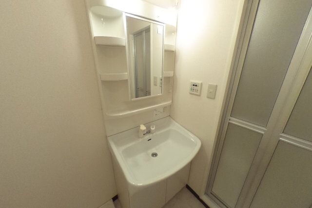 同仕様 阪和線・羽衣線/和歌山駅 徒歩5分 3階 築18年