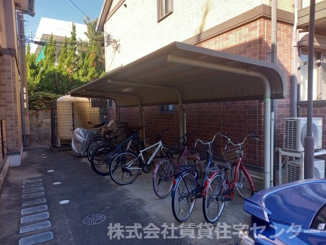  リビングタウン紀三井寺　Ａ棟