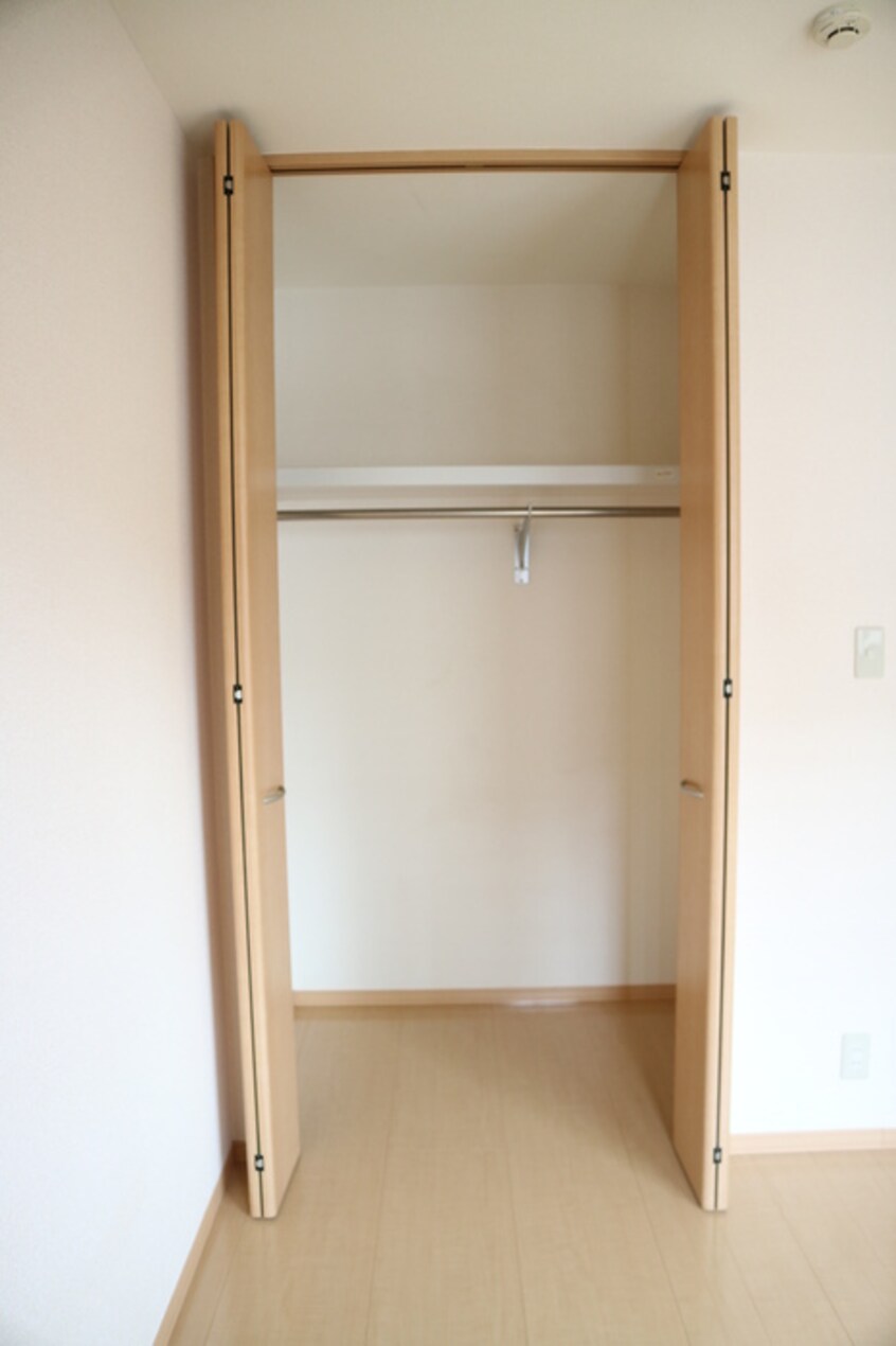  きのくに線・紀勢本線/和歌山市駅 バス15分日赤医療センター前下車:停歩6分 1階 築19年