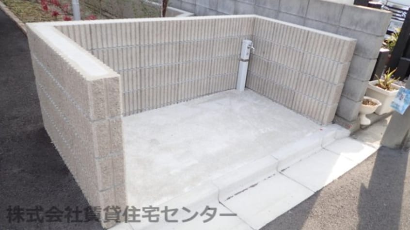  阪和線・羽衣線/紀伊中ノ島駅 徒歩2分 1階 築8年