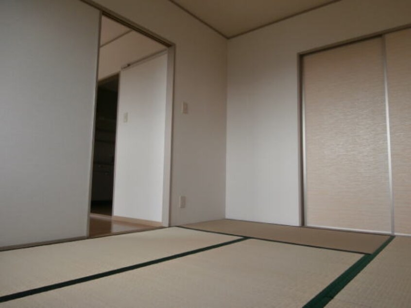 同仕様 和歌山線/岩出駅 バス14分森下車:停歩10分 3階 築26年