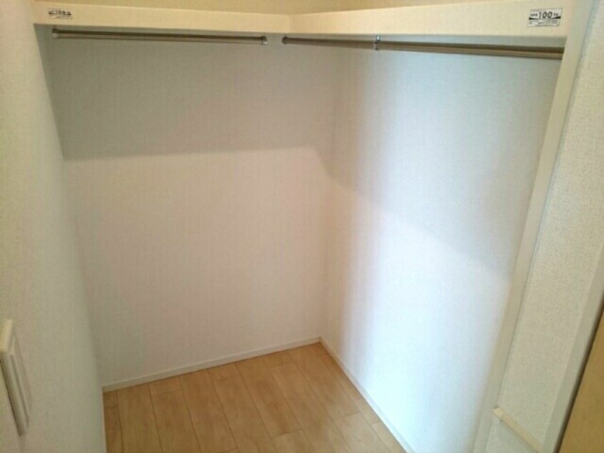  阪和線・羽衣線/紀伊駅 バス7分山下車:停歩9分 1階 築9年