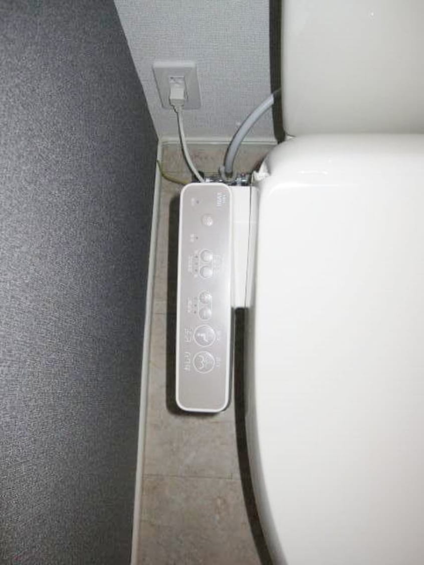 同仕様 和歌山線/岩出駅 バス25分曽屋久保下車:停歩6分 2階 築4年