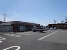 セブンイレブン 高野口町大野店様(コンビニ)まで563m 和歌山線/高野口駅 徒歩10分 1階 築20年